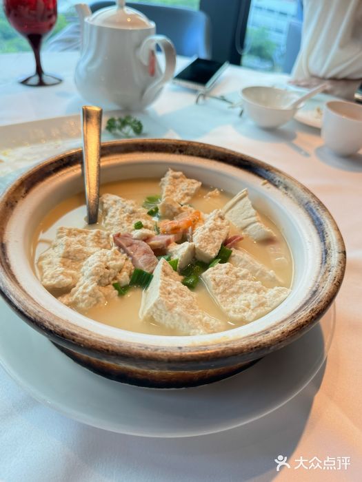 上海小南国(正大店)海鲜鲜肉手工豆腐图片