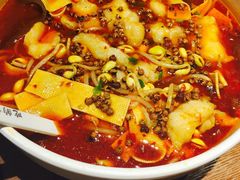 -渝是乎酸菜鱼(龙旗购物中心店)