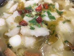 -周鱼小馆石锅酸菜鱼(活力汇店)