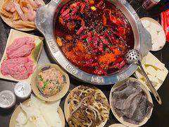 -洞亭火锅(防空洞总店)