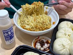 -李与白包子铺(桐梓林店)
