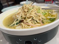 -满江红四季餐厅 · 国家五钻级酒家(新纪元大酒店店)
