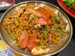 王中王炒康师傅方便面-红东阁东北菜烤肉酒馆(CROSS万象汇店)