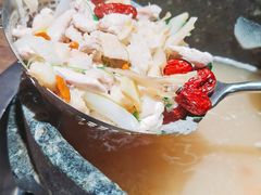 山林土鸡片-蘑界·野生菌火锅(深业上城店)