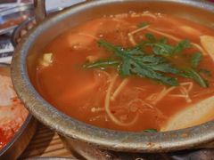 泡菜汤-青瓦炭韩潮烤肉(花园道店)