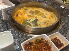 -一席地·本地鸡窝·杭帮鸡火锅(萧山银隆百货店)