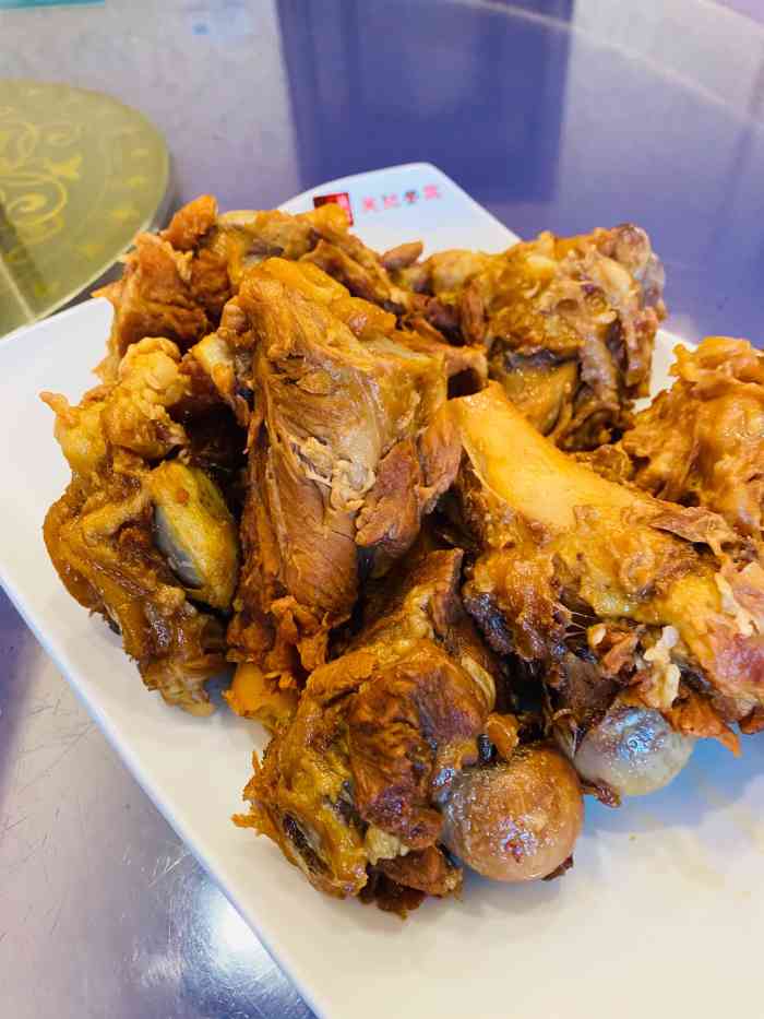 吴记酱骨炖菜馆(西大直街店)