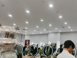 -藤野造型烫染·漂发