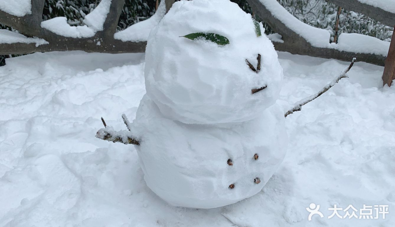 不滑雪也要带滑雪手套，暖宝宝