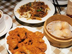 -新大咀港式茶餐厅(宝山万达店)