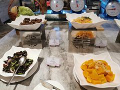 -飨食汇全日制餐厅·昆山皇冠假日酒店(九方店)