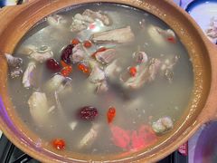 -沪上名羊天下碳烤羊腿•东北烧烤•小龙虾(浦东直营总店)