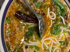 -云阿蛮云南生烫牛肉米线(奉贤路店)