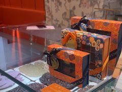 -VENCHI 闻绮(上海佛罗伦萨小镇店)