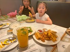 -菲滋意式餐厅(富阳东方茂店)