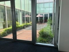 -杭州中升之星奔驰4S店(滨江店)