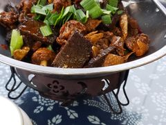 -临江餐馆二楼美食部落