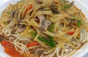 Tomato and Potato Noodles