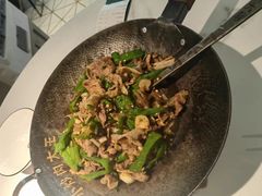 -费大厨辣椒炒肉(高铁吾悦广场店)