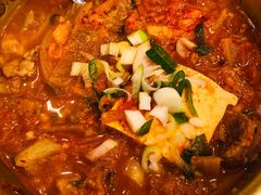 猪颈肉泡菜汤-金北顺大锅家(신사본점)