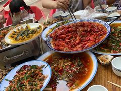 -金渝海鲜烧烤万州烤鱼店
