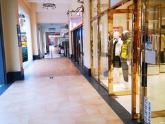 -王府井奥莱临潼小镇(临潼店)