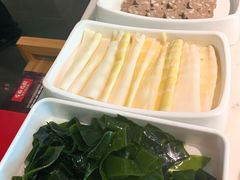 牛午餐肉-左庭右院鲜牛肉火锅(浦江欢乐颂店)
