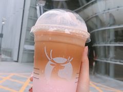 珞珈樱花拿铁-瑞幸咖啡(中国凤凰大厦店)