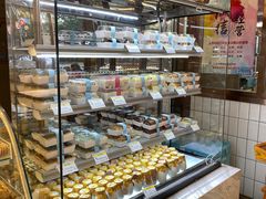 面包甜点陈列柜-老大昌(淮海中路店)