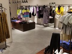 -URBAN REVIVO(七宝领展广场店)