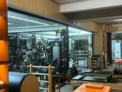 -简·无界健身工作室·运动康复·体态(石厦店)
