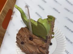 -罗森尼娜(德思勤店)