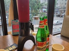 靠窗位-鸣记脆皮烤鱼(铁西店)