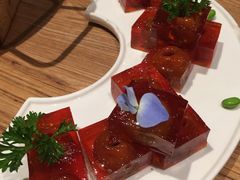 -山楂树融合菜餐厅