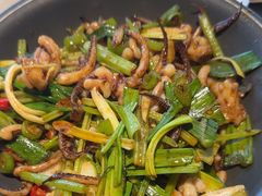-靠山屯东北农家菜(八龙桥雅苑店)