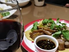 -东口码头·烧鸽子·鱼头泡饼·地方菜(金鹰悦城店)