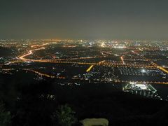 -鬼笑石后山停车场