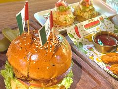 -Famous肥猫墨西哥音乐餐吧(五棵松华熙LIVE店)