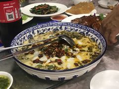 回味酸菜鱼-六婶西关小厨(光塔路店)