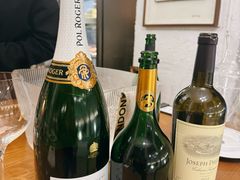 -Mark&Mars Restaurant