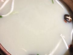 -三人行骨头王火锅(长寿店)