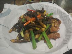 鸡枞菇炒牛柳-飞尝蚝·顺德菜·鱼生(顺德总店)