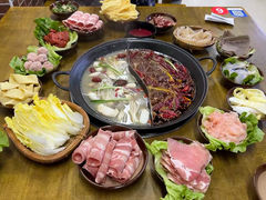 -乖嬢嬢重庆老火锅(南联店)