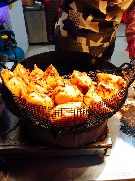 古镇小吃萝卜丝饼图片 - 第1张