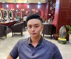 -十六番发型师事务所