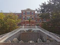 -香港大学