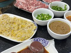 -牛叔鲜羊肉铜火锅(远东小区店)