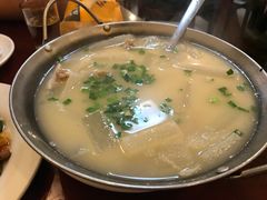-余杨鸭鸭餐厅