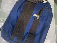 -福奈特洗衣洗鞋(宝华广场店)