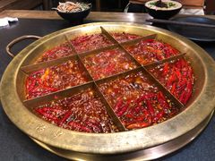 -沸炉重庆老火锅(军事博物馆店)
